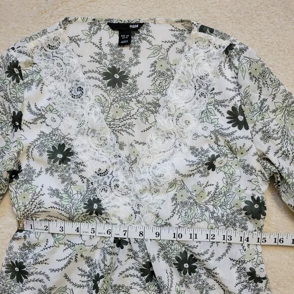 H&M 10 Babydoll Pullover 3/4 Sleeve Lace V-Neck Chiffon Blouse Top Black White - Picture 9 of 16